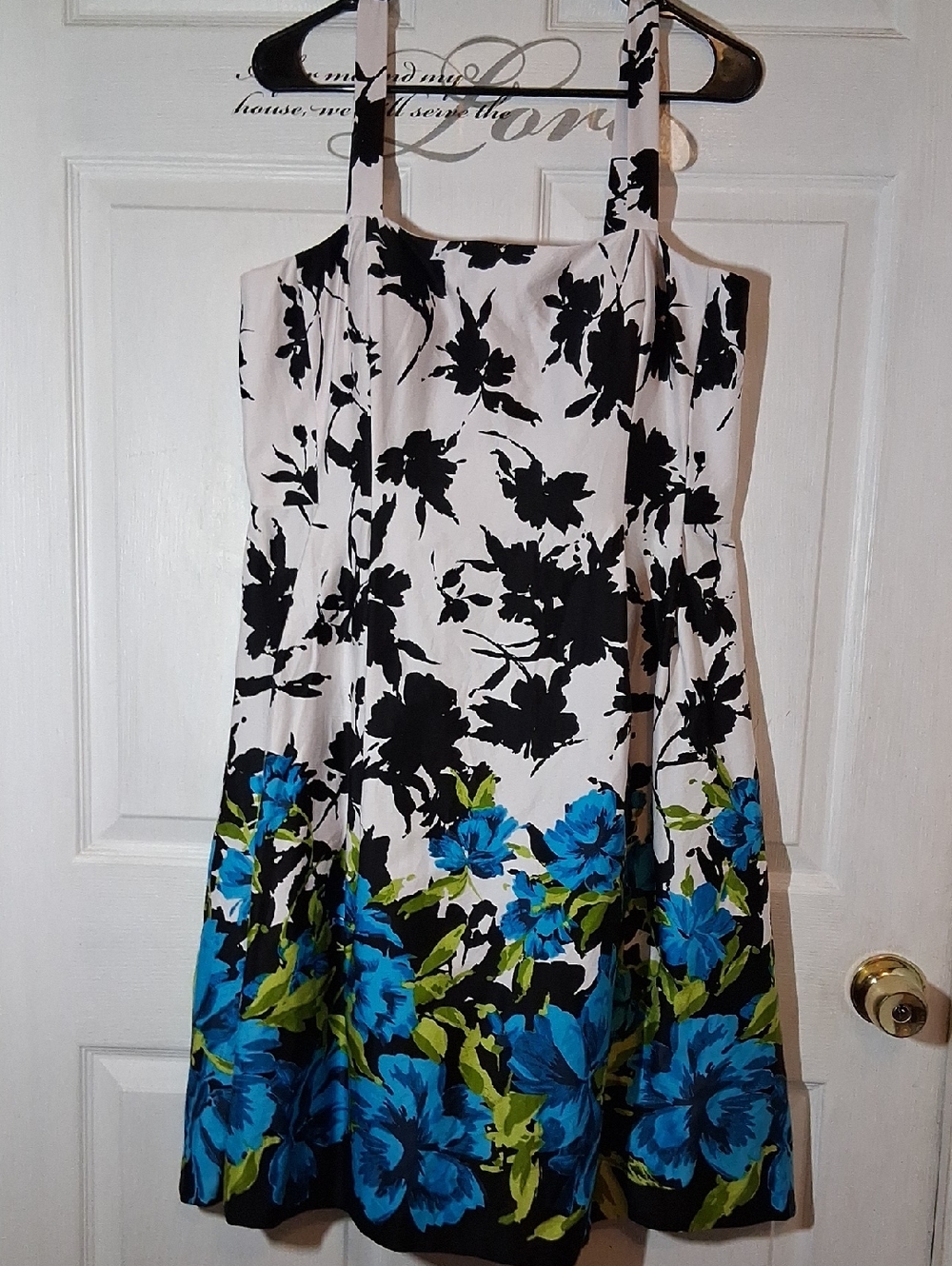 Jessica Howard White Midi Dress with Black Silhouettes and Blue Floral Border